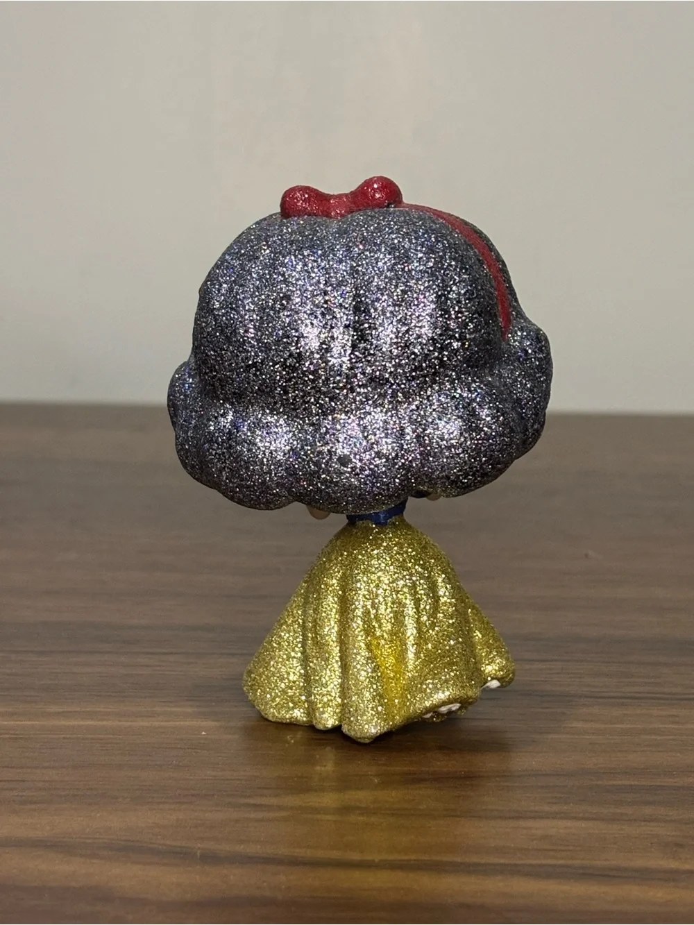 Funko Pop! Disney’s Snow White #350 Diamond Collection Hot Topic Glitter